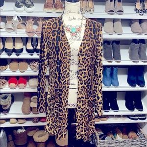 Leopard 🐆 print button down blouse